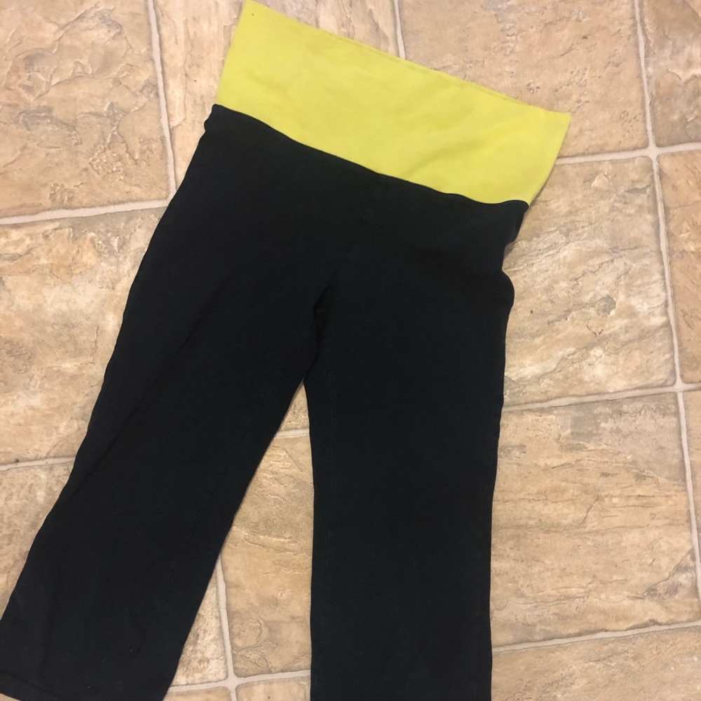 Capri fold over leggings